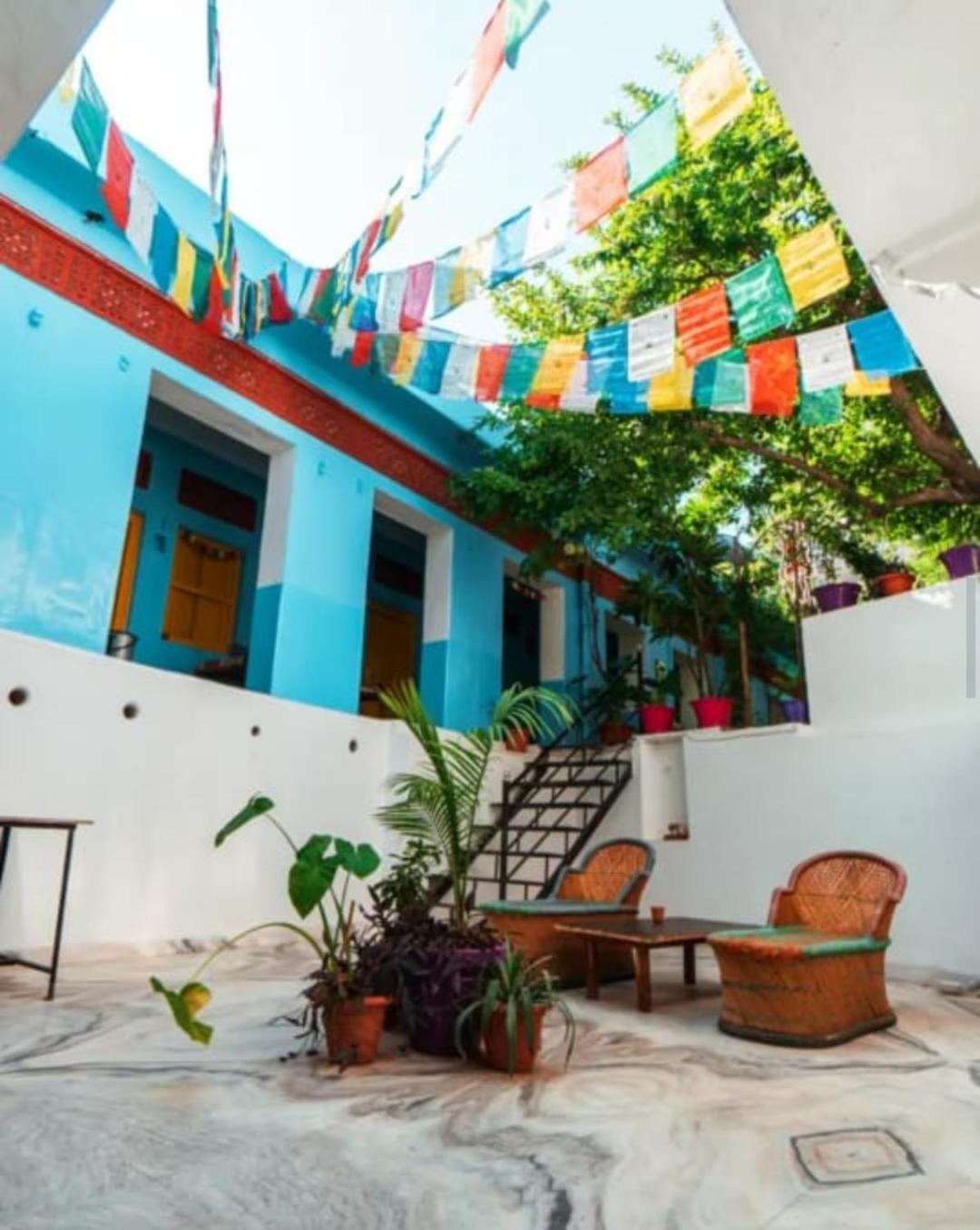 Anand Hostel بوشكار المظهر الخارجي الصورة
