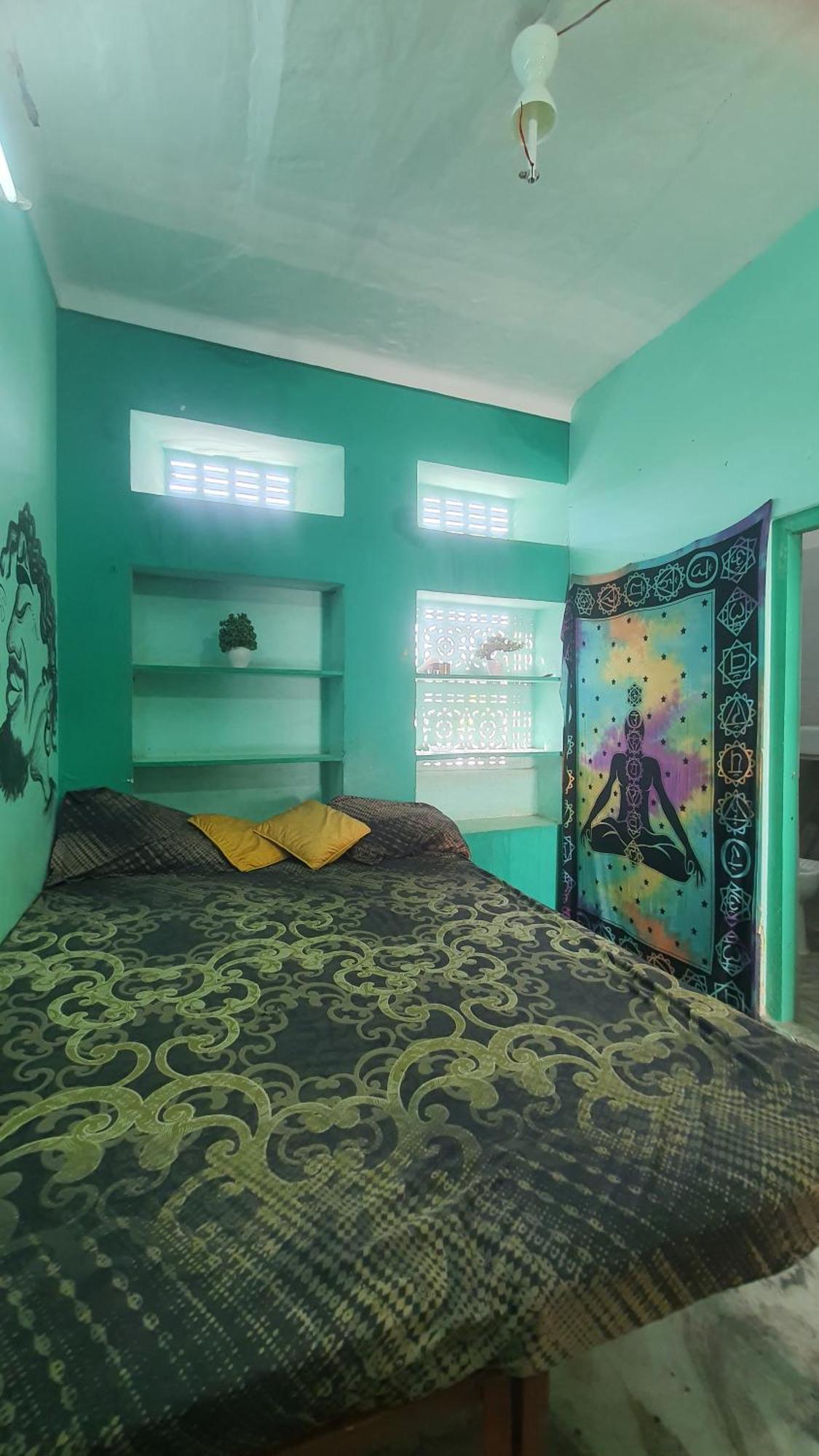 Anand Hostel بوشكار المظهر الخارجي الصورة
