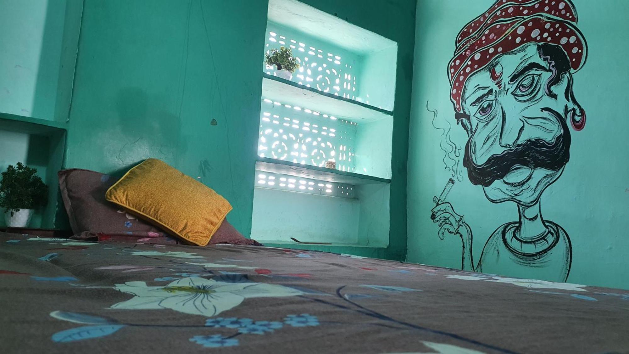 Anand Hostel بوشكار المظهر الخارجي الصورة
