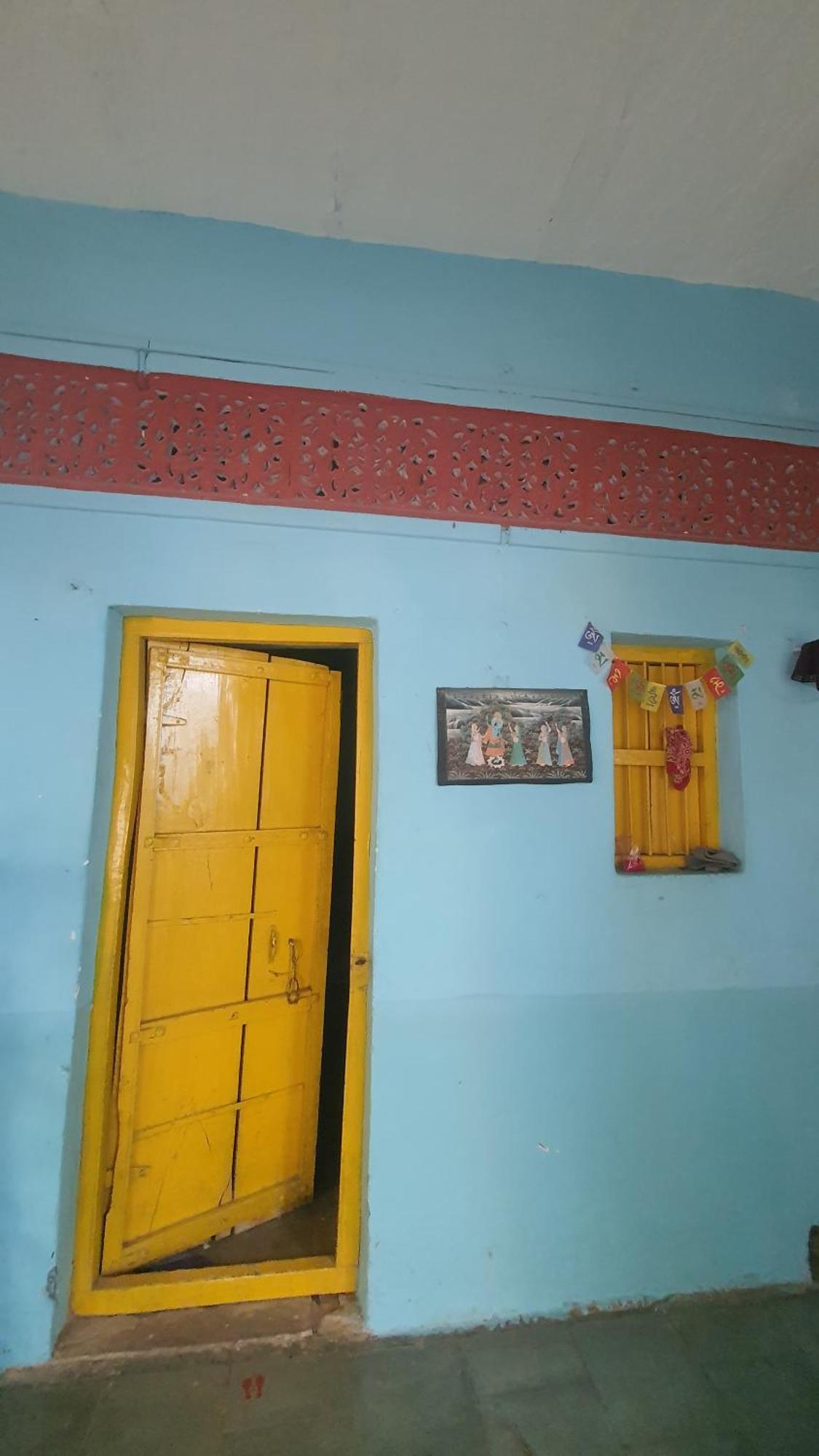 Anand Hostel بوشكار المظهر الخارجي الصورة